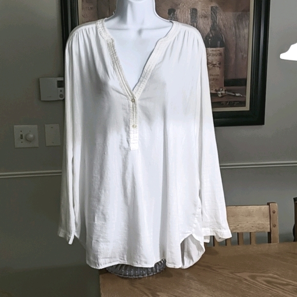 Old Navy Tops - Final price - Light weight button down shirt